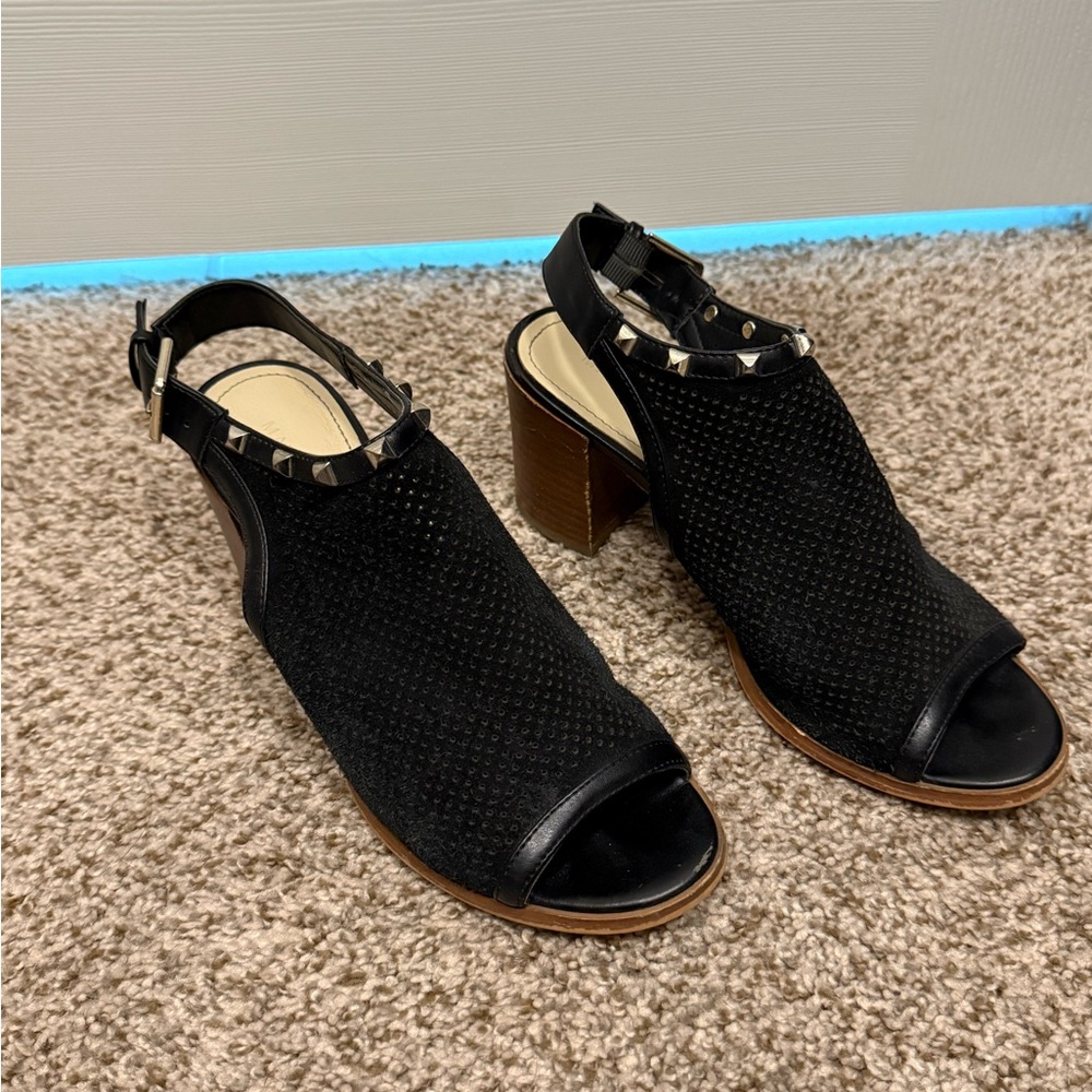Suede strapped heels